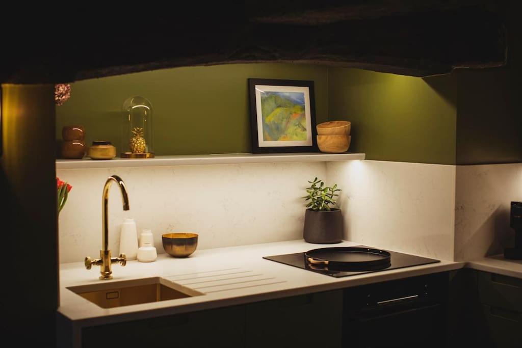 וולשפול River Cottage, A Luxurious And Cosy Riverside Cottage For Two מראה חיצוני תמונה